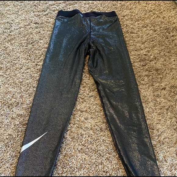 Nike Pants - Nike leggings - medium